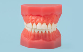Are Full Dentures More Comfortable Than Partial? Comparing Your Options